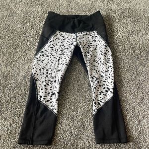 Athleta cropped leggings